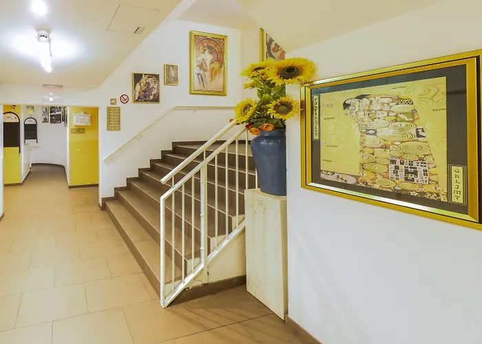 A&t Hostel *